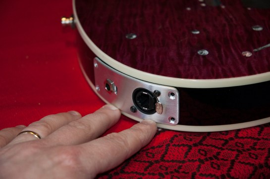 Une plaque en alu faite sur mesure...